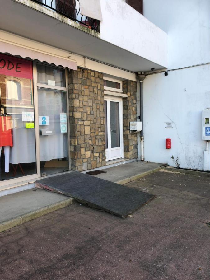 Gite De La Nievre - Centre Ville-2E Etage Flixecourt Exterior foto